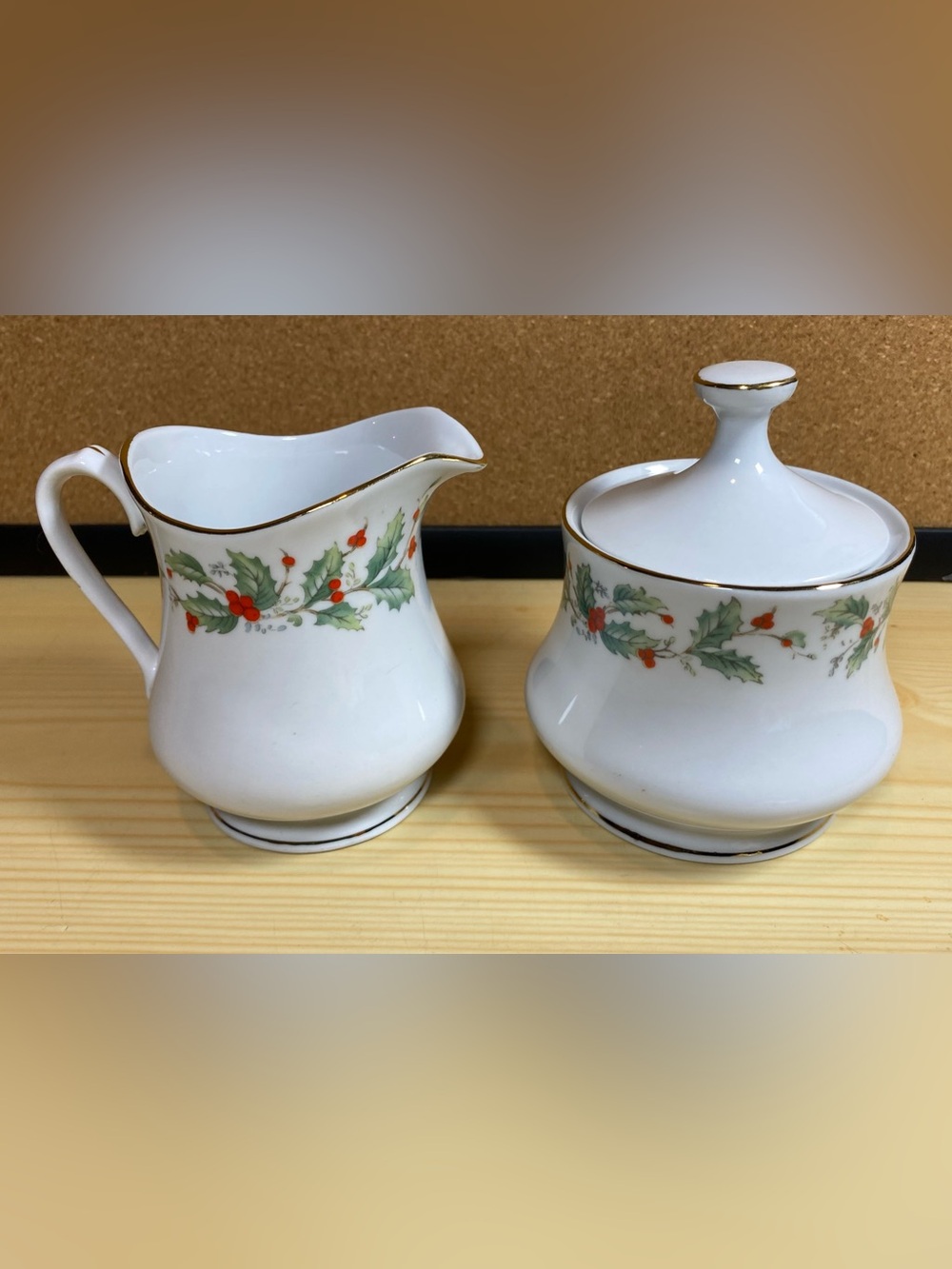 China Pearl Fine China Noel Sugar Bowl Lid Creamer Cup 2 Piece Set Vintage Holly